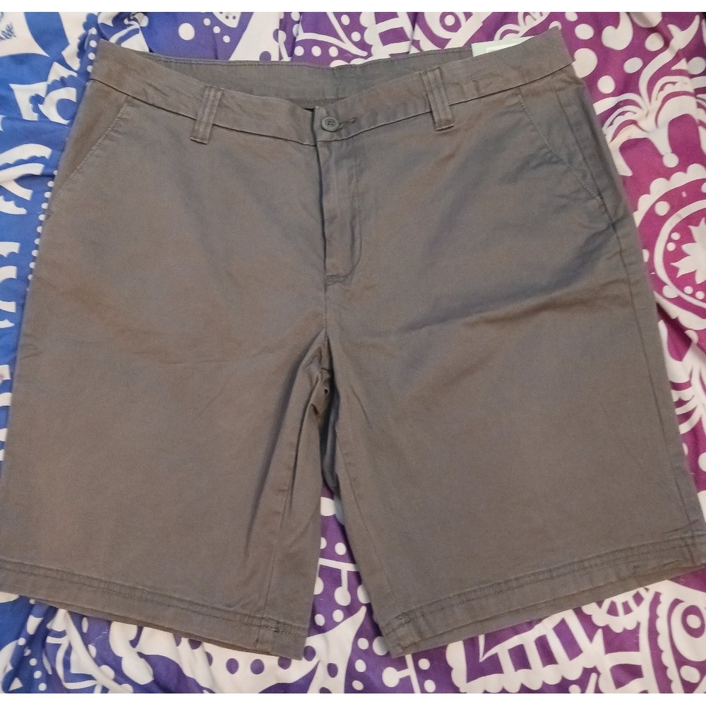 NEW Magellan Women's Happy Camper Bermuda Shorts in Castlerock, Size 16